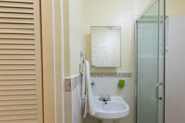 New Kingston Apartments At Kensington Jamaïque