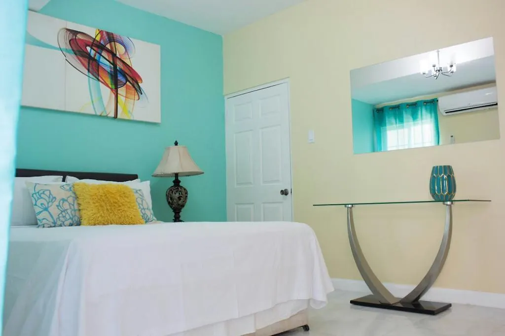 New Kingston Apartments At Kensington Jamaïque
